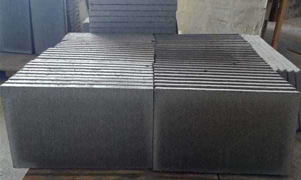 ?；⒅闊o(wú)機(jī)保溫板（水泥基）