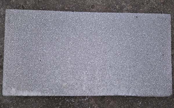 ?；⒅闊o(wú)機(jī)保溫板